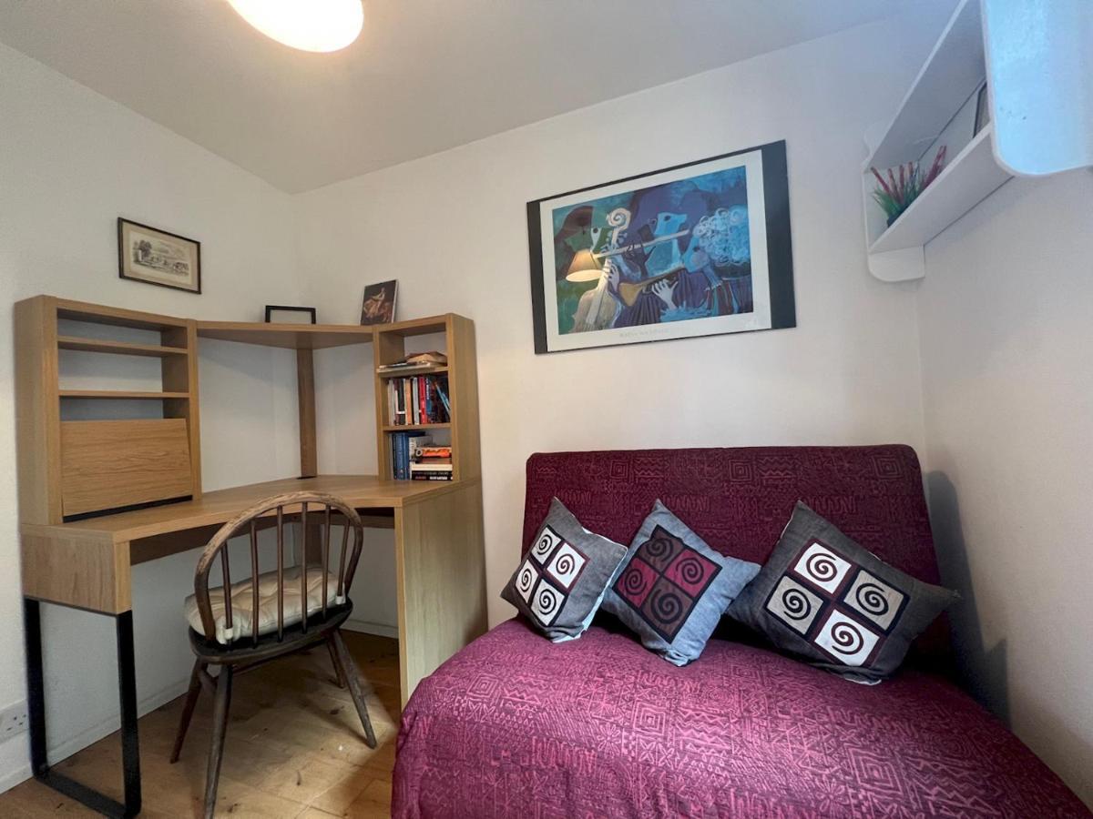 Pass The Keys 64 Church Street Characterful 2-Bed Cottage In The Heart Of Town Kingsbridge  Buitenkant foto