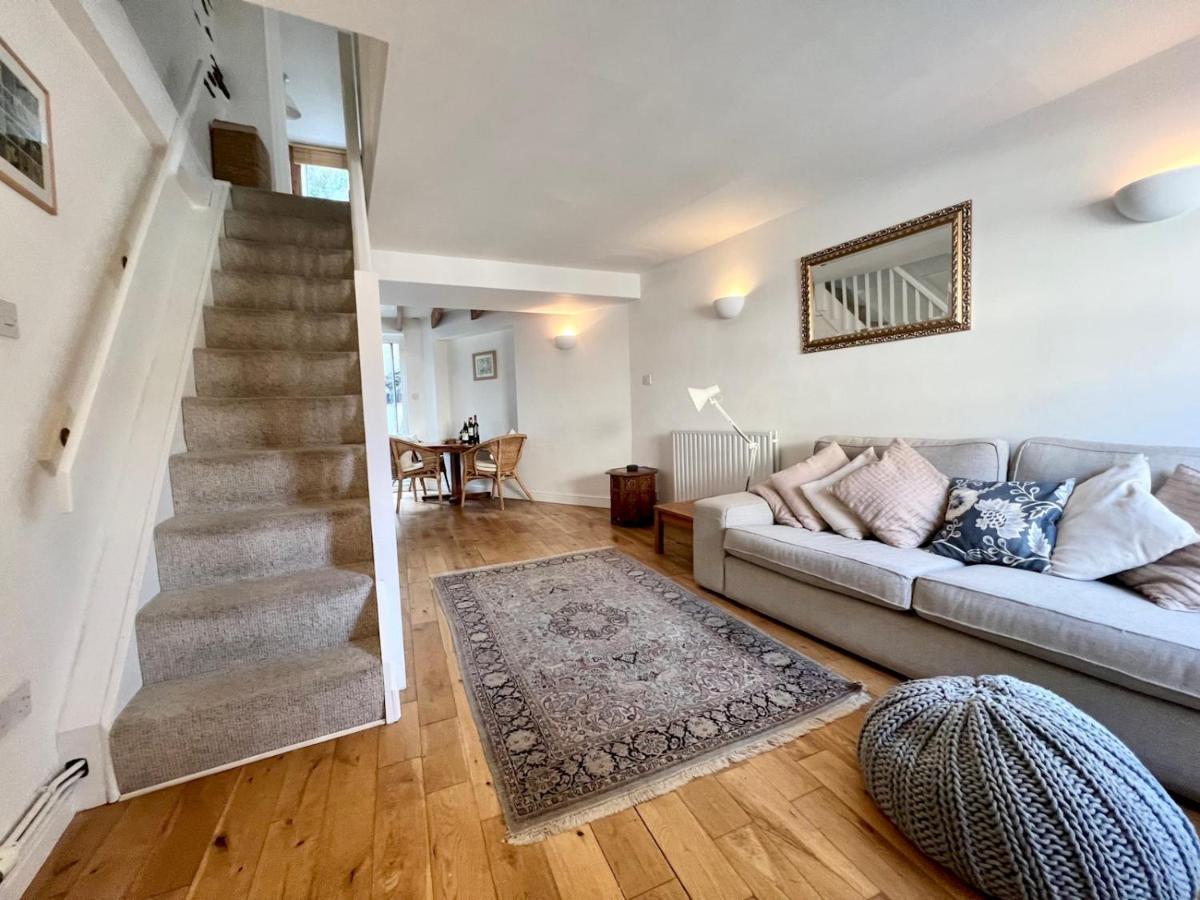 Pass The Keys 64 Church Street Characterful 2-Bed Cottage In The Heart Of Town Kingsbridge  Buitenkant foto